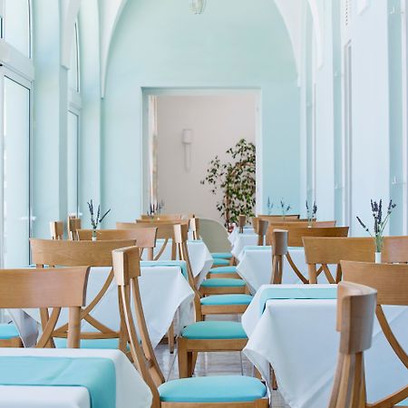 Atlantis Hotel Фіра Ресторан фото
